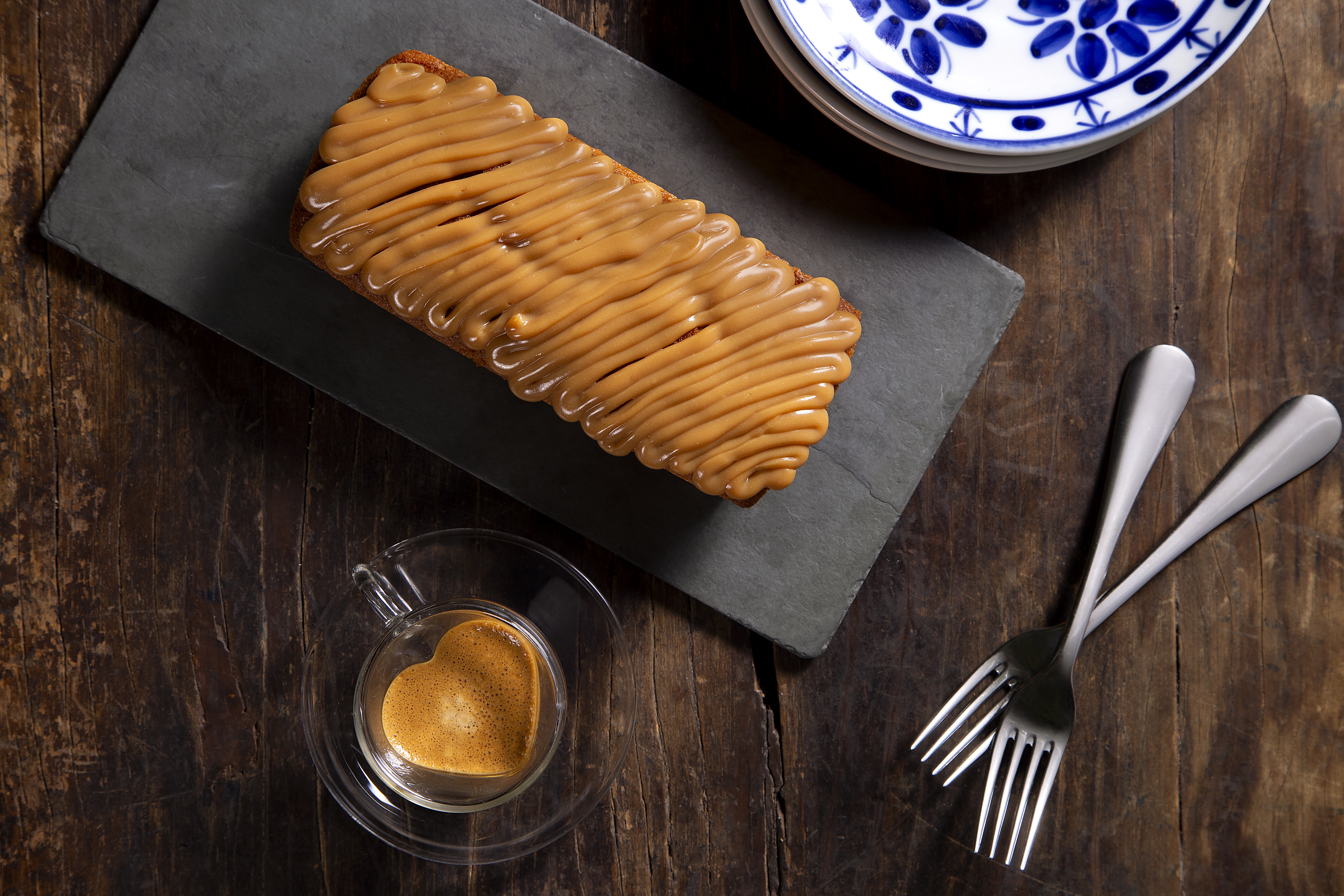 Leia mais sobre o artigo Bolo de fubá com doce de leite